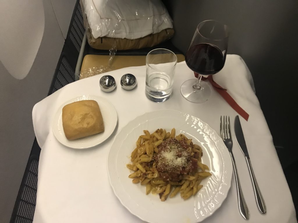 Alitalia Magnifica business class pasta