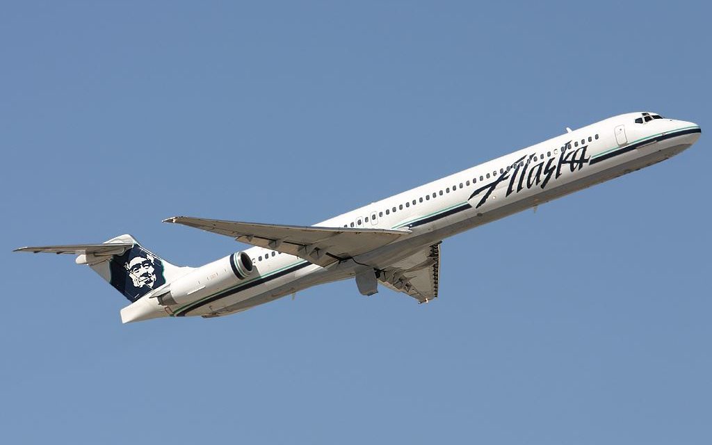 What was Alaska Airlines MD-83 First Class like in 2006?