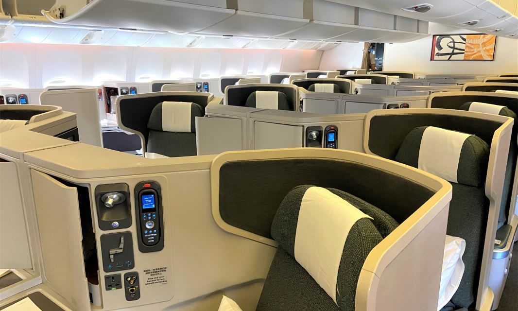Review: Cathay Pacific Boeing 777-300ER business class Hong Kong to London