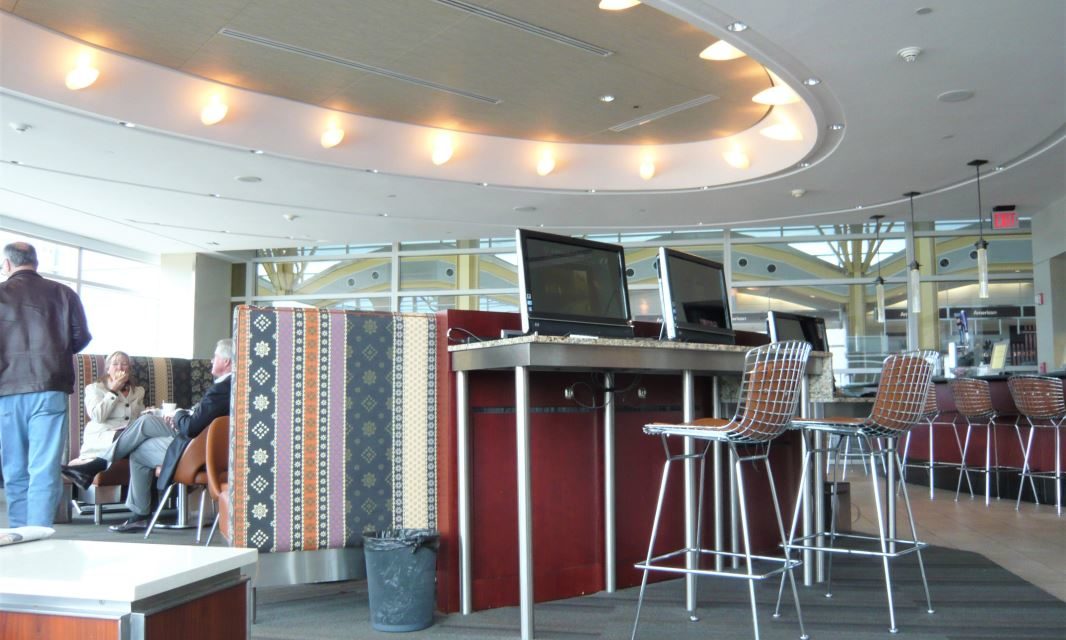 Have you seen these pictures of the American Airlines DCA Admirals Club in 2012?