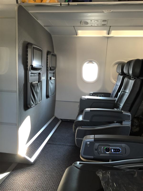American Airlines A321 First Class Seating Chart – Two Birds Home