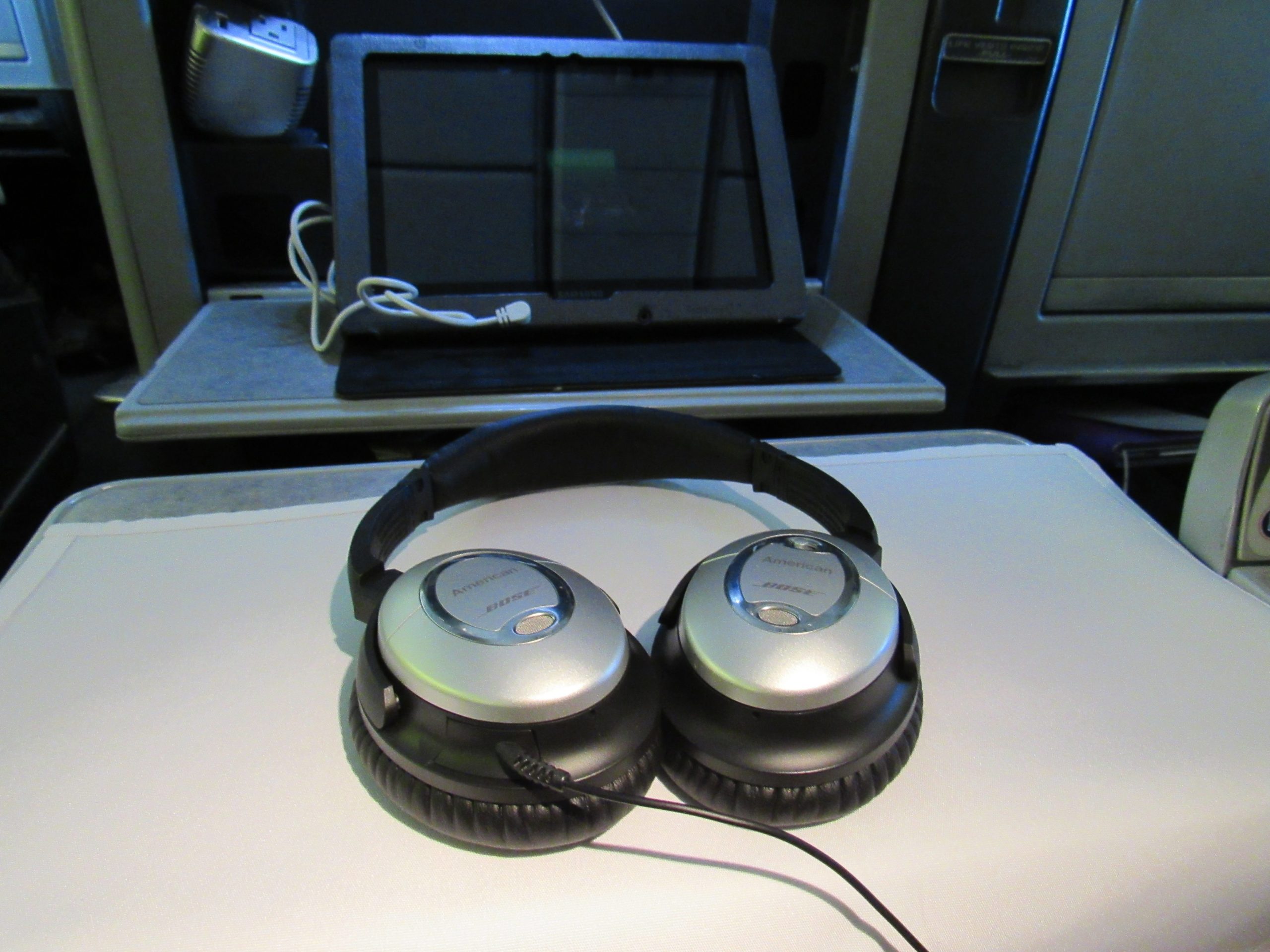 Bose Headphones American Business Class from Hawaii