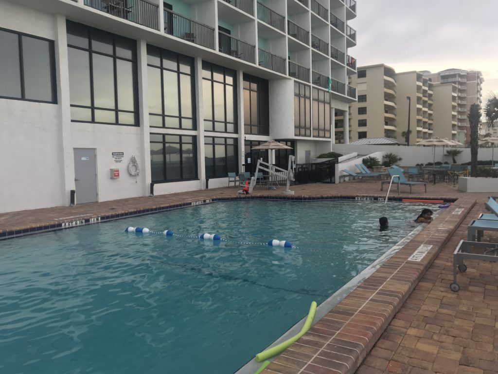 Holiday Inn Express Daytona Beach Shores pool