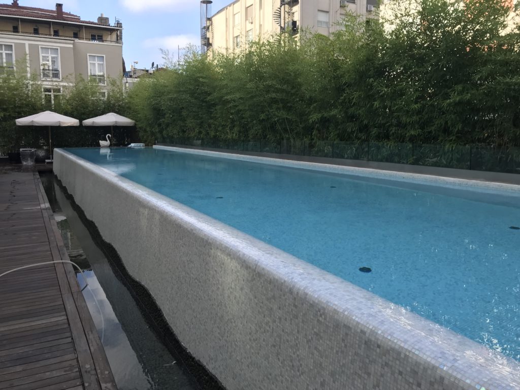 Park Hyatt Istanbul pool