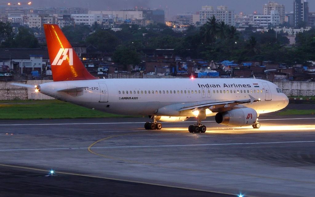 Why did Airbus make Indian Airlines a special A320 with different landing gear?
