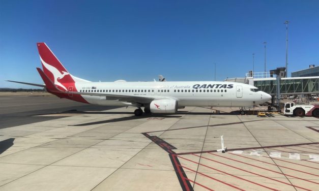 Review: Flying Qantas Boeing 737 Business Class from Adelaide to Sydney