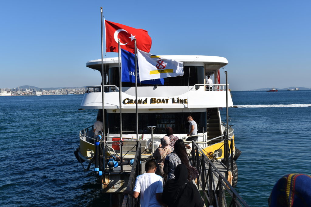 Istanbul boat tour