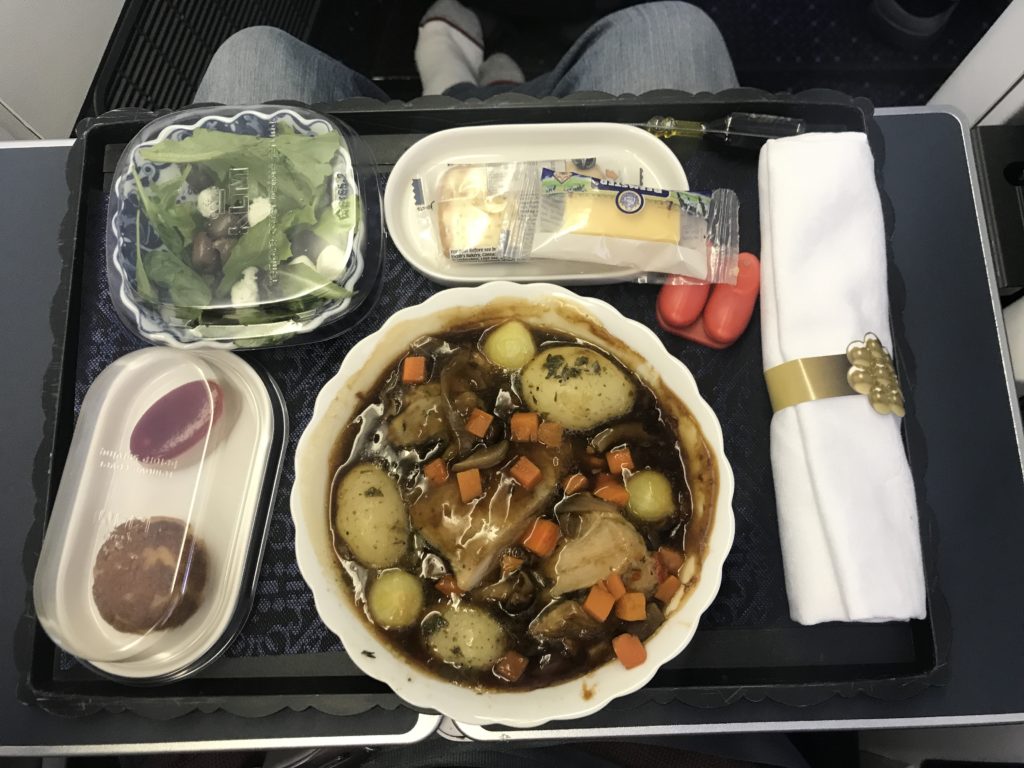 KLM 777-200ER business class meal service