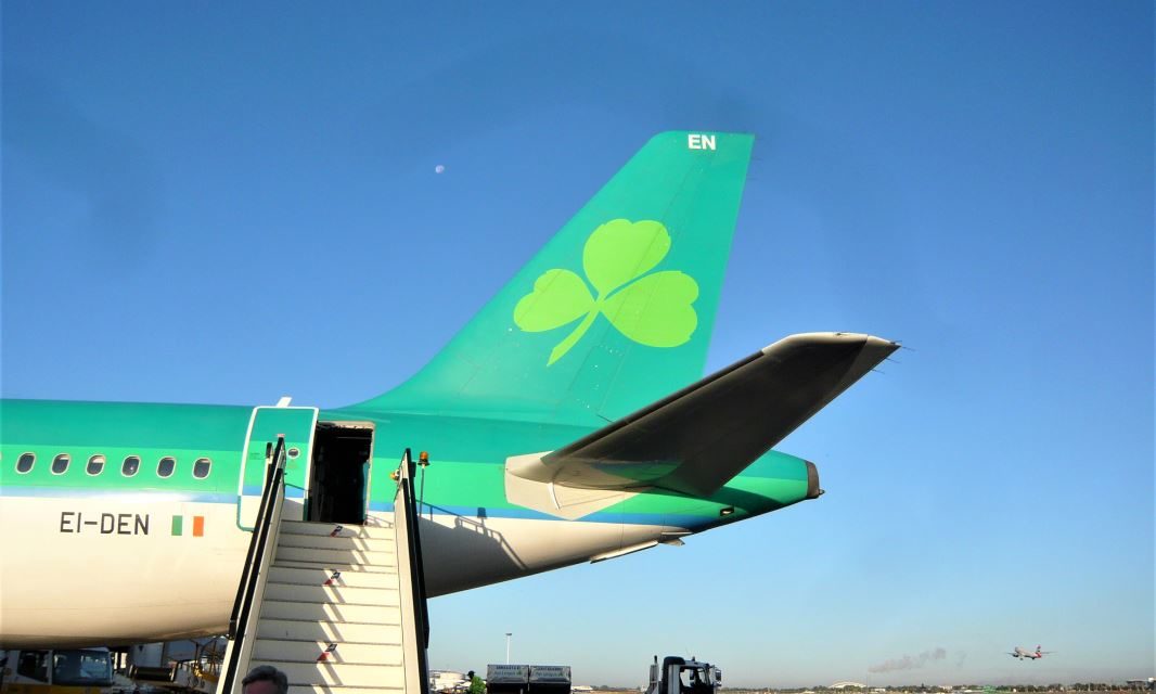 Review: Crossing the Irish Sea to London on Aer Lingus in 2012