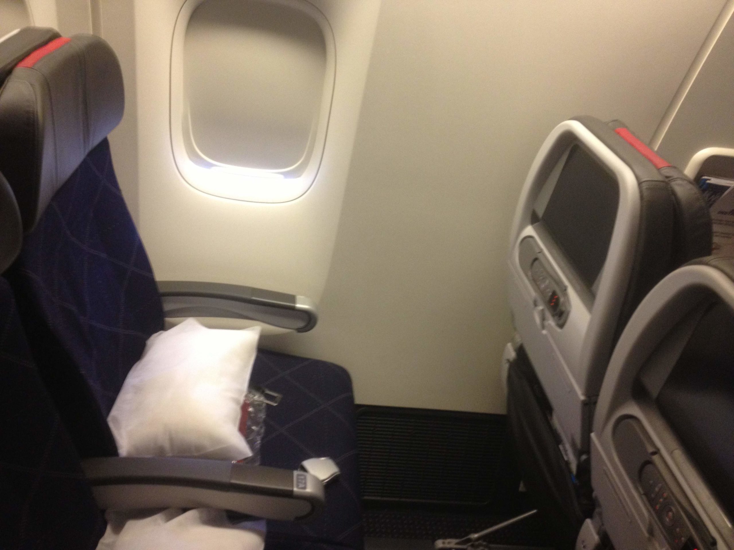 American Airlines 777 Economy Class Seat