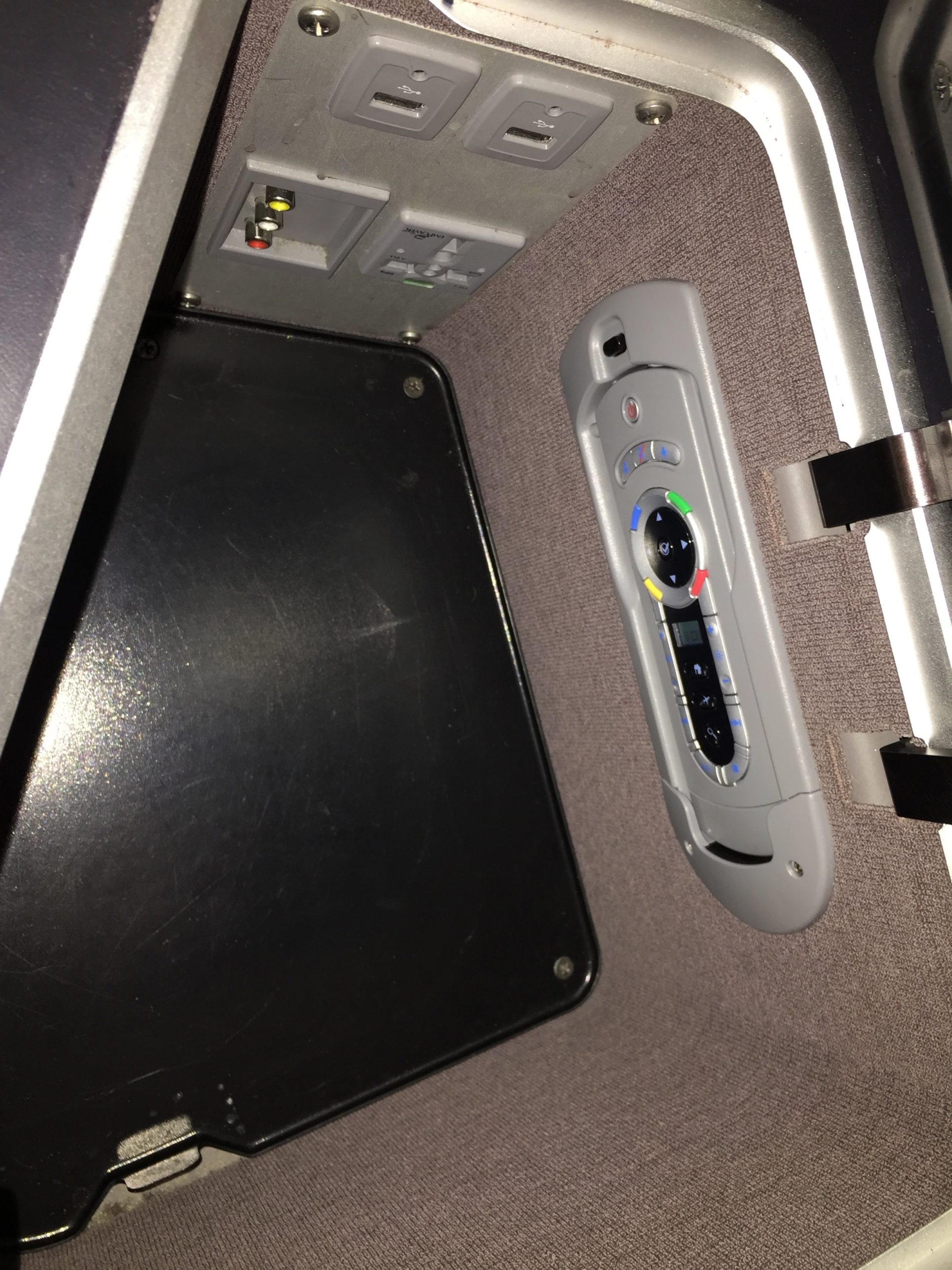 Storage Compartment with IFE Control