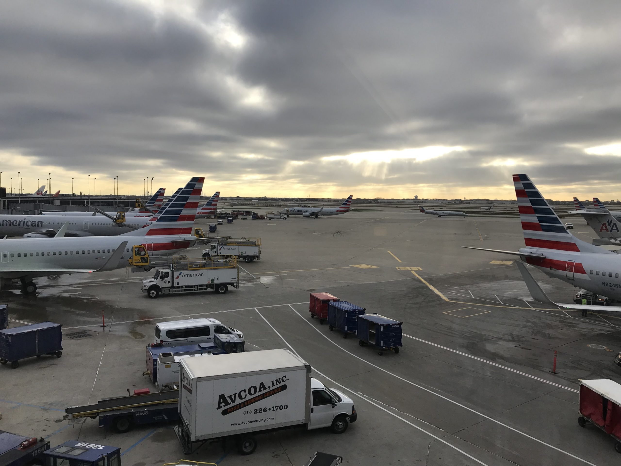 American Airlines Lounge Reviews List