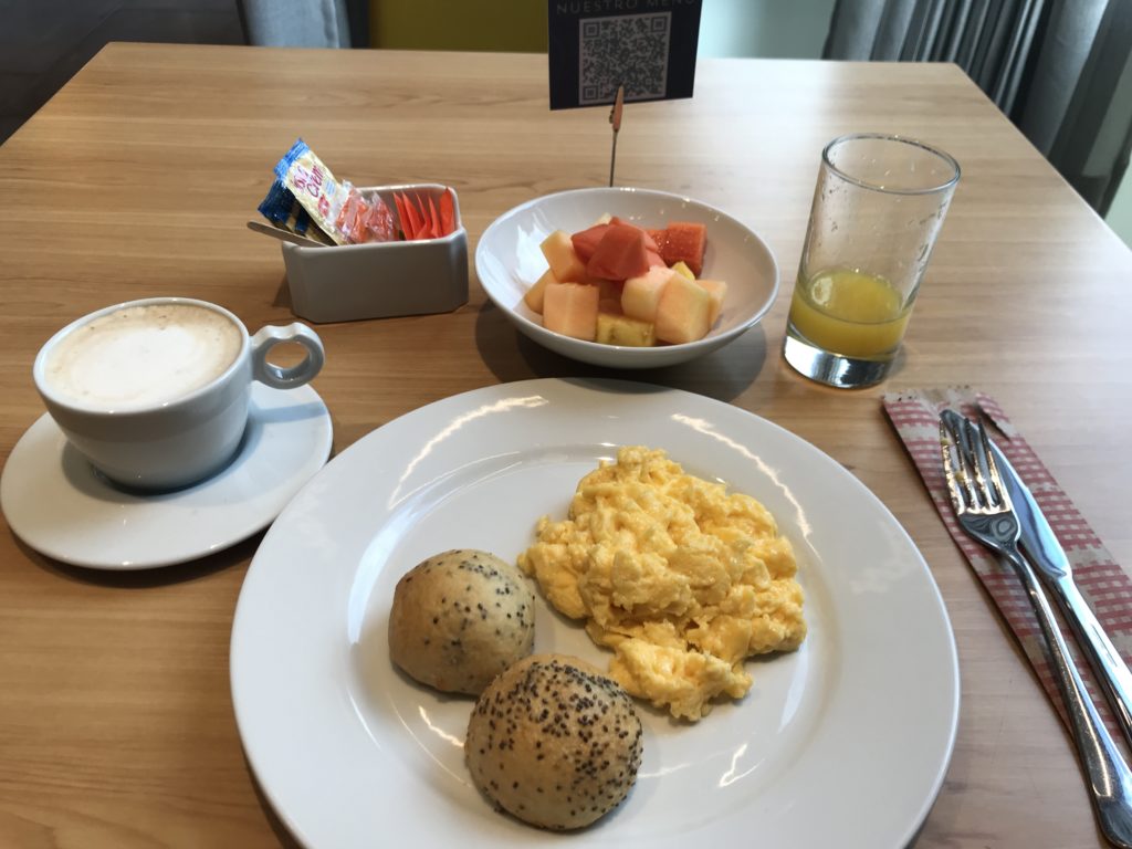 Hyatt Place Bogota breakfast