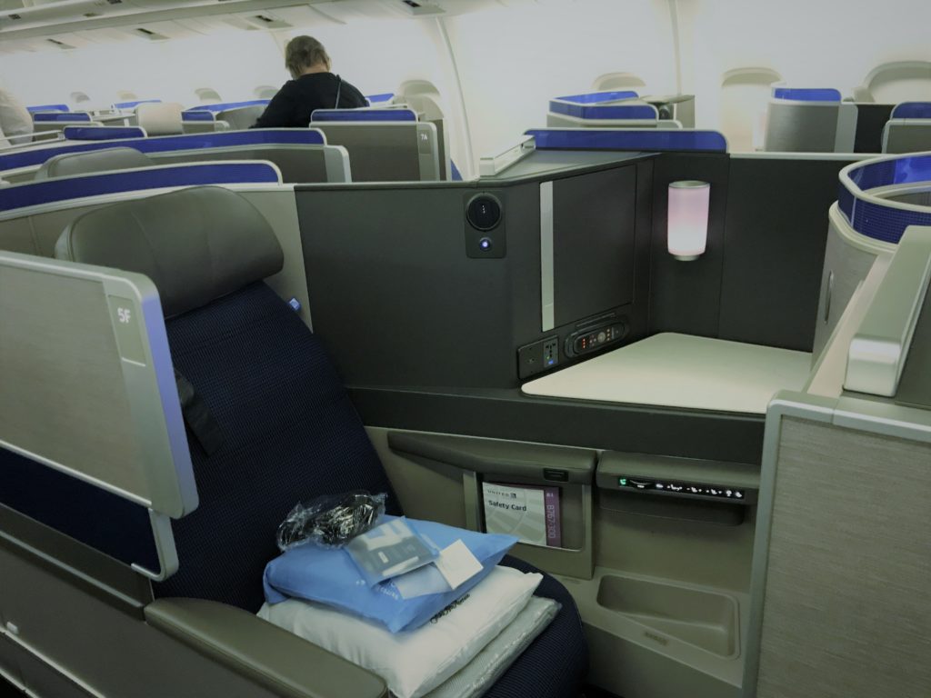 United Business Class - 767 Polaris Seat
