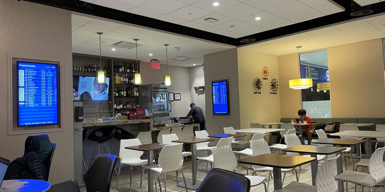 Review: Escape Lounge at Oakland Airport (OAK)