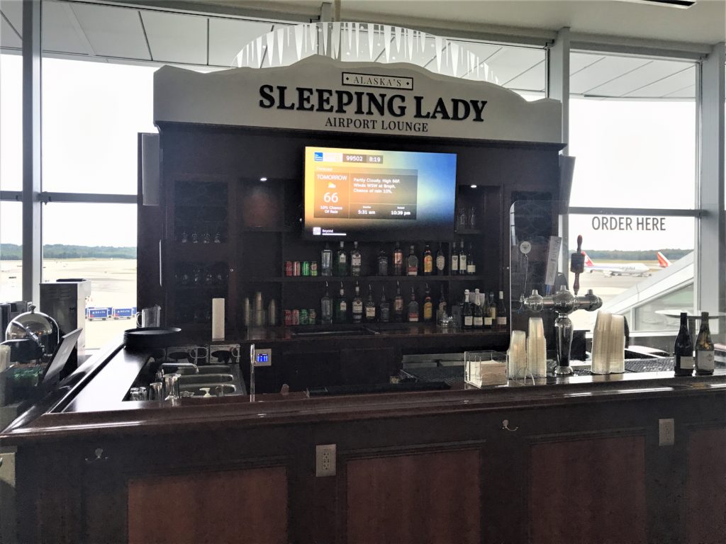 Delta Sky Club Anchorage bar