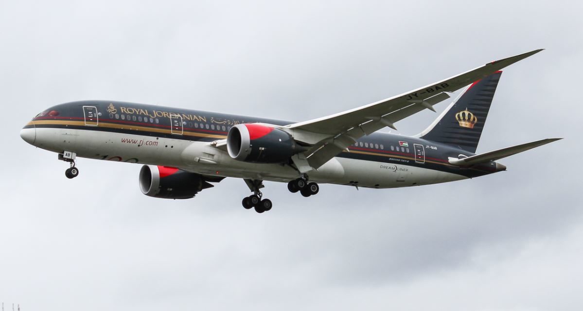 How much do Royal Jordanian Flight Attendants earn?