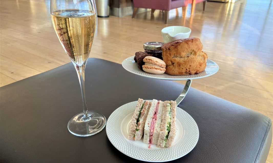 A Champagne Afternoon Tea in the First Class lounge, British Airways? Don’t mind if I do!