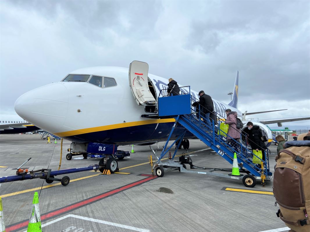 Tarmac Madness! A tale of a Ryanair flight from Dublin to Glasgow ...