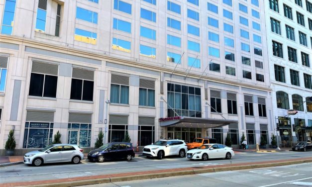 Review: Crowne Plaza Cleveland at Playhouse Square
