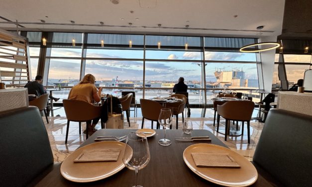 Review: American Airlines Flagship First Dining New York (JFK)