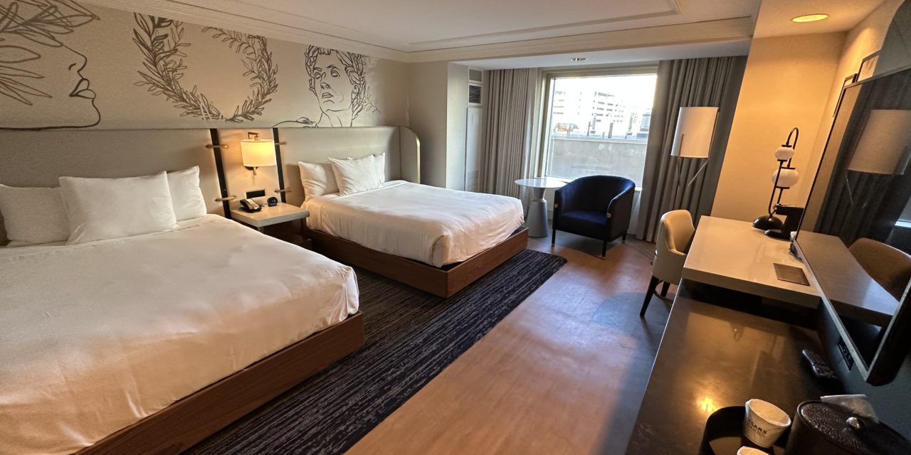 Free Hotel Review: Paris Las Vegas - TravelUpdate