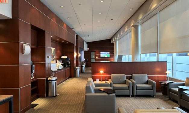 Review: American Airlines Admirals Club Philadelphia Terminal F