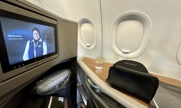Review: Broken Audio in American Flagship First LAX-JFK