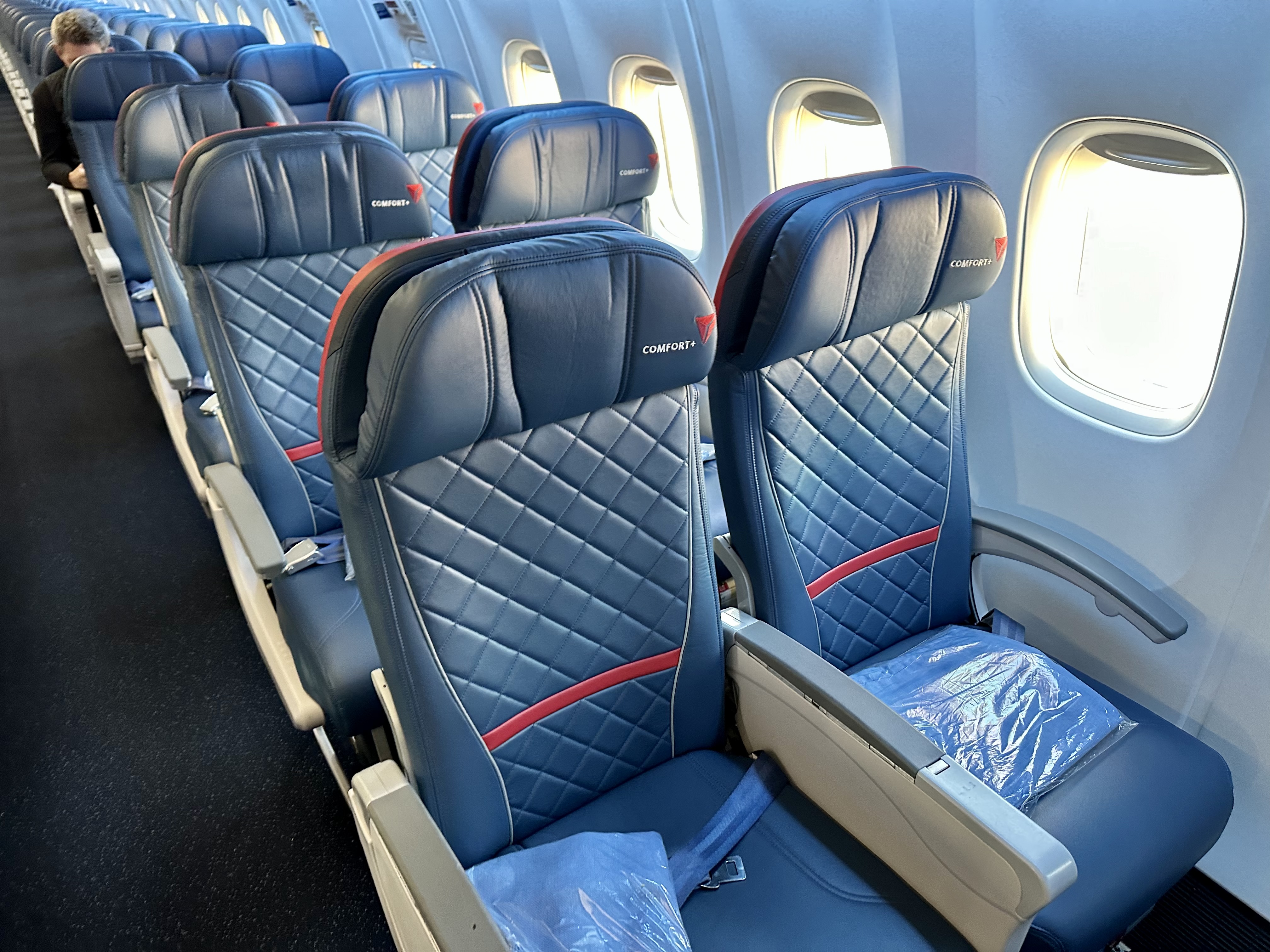 Flight Review Delta Comfort Plus Seat