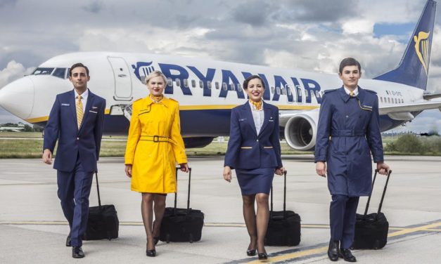 How much do cabin crew get paid at Ryanair in Dublin?