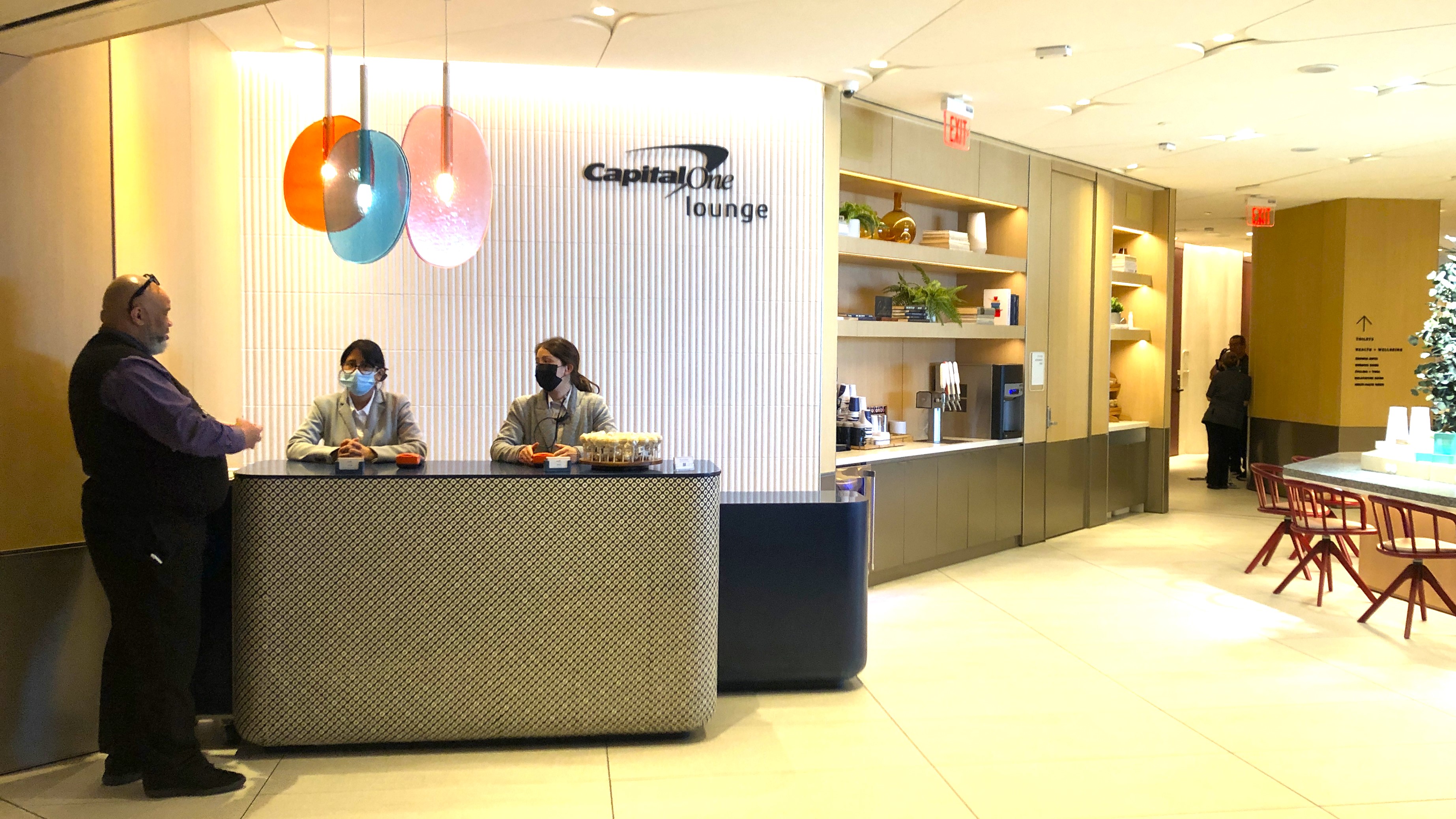 Capital One Lounge at Dallas Fort Worth Int'l Airport [Review]