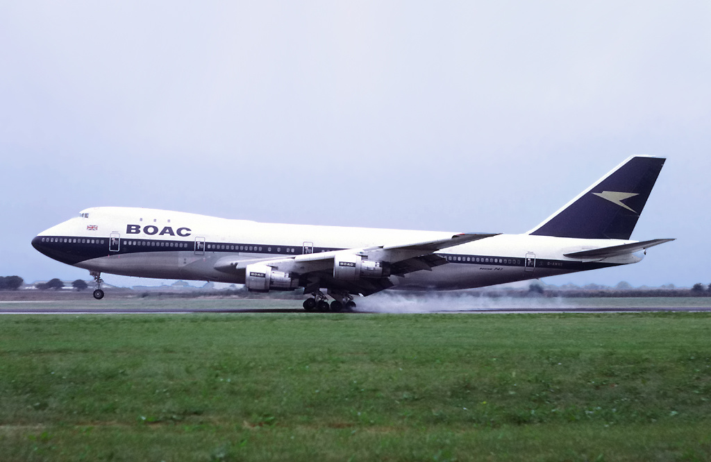 BOAC-Boeing-747-136-LHR-G-AWNE