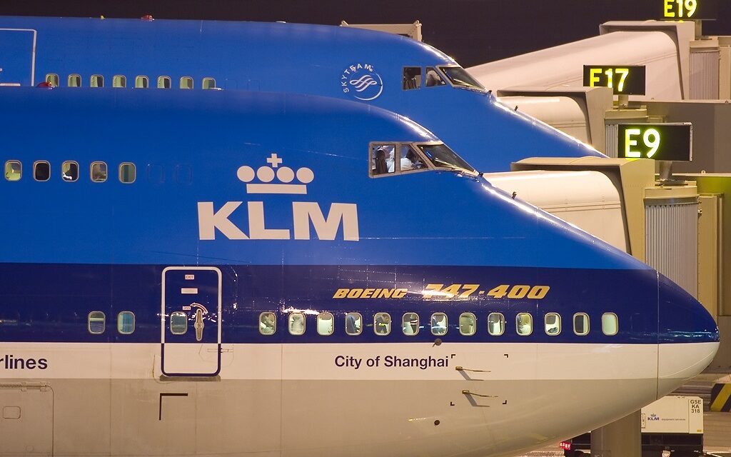 Remember when some KLM crew went surfing on top of a Boeing 747?