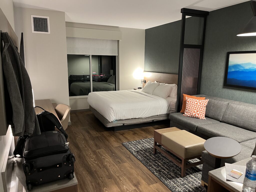 Hyatt Place Harrisonburg king room