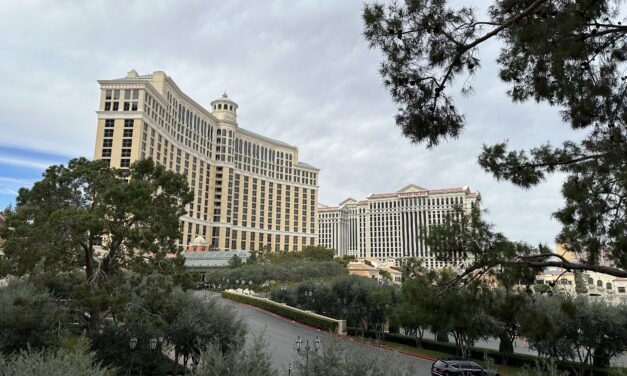 The Lowdown on the $20 Trick in Vegas: Does It Really Work?