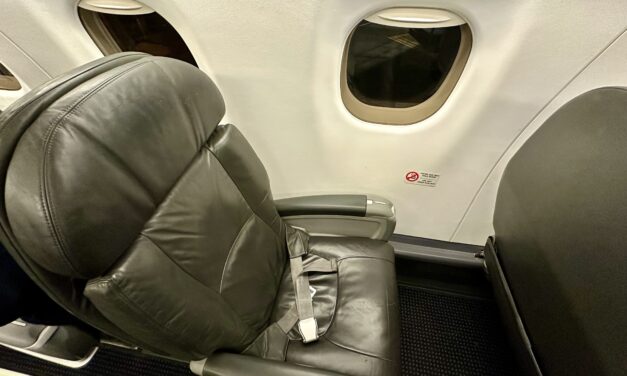 American AAdvantage Gold Upgrade: E175 First Class Raleigh to New York