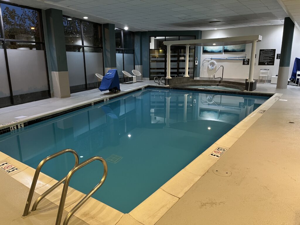 Delta Hotel Richmond pool
