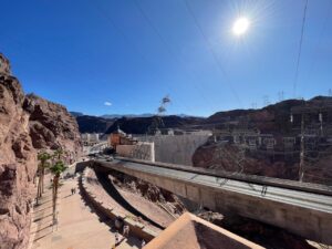 a train track in a canyon