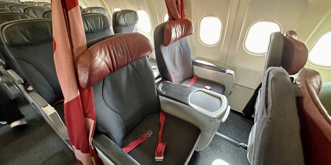 Review: Air Canada Premium Rouge Montreal to Quebec City
