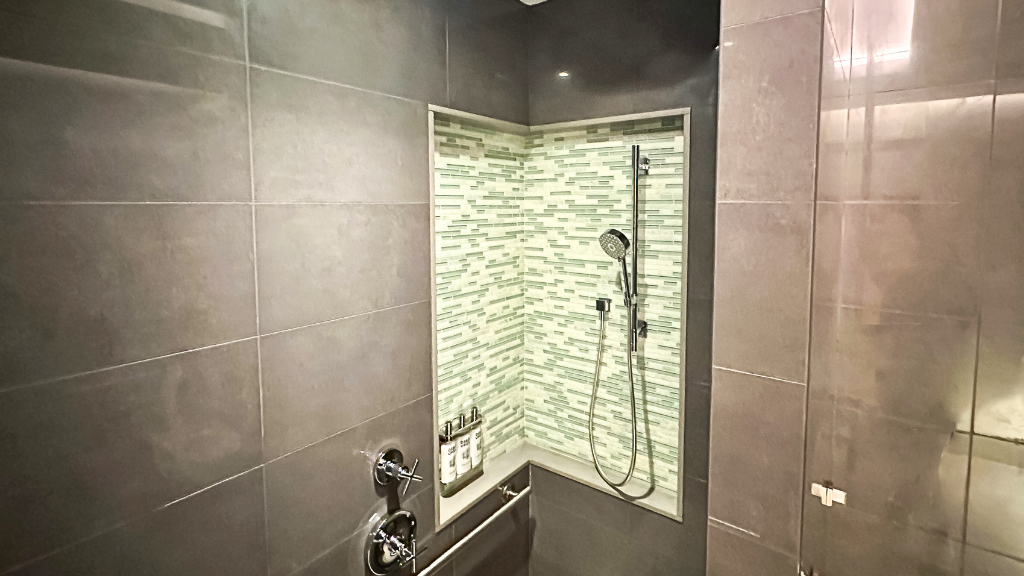 A shower suite at the New York LaGuardia Admirals Club