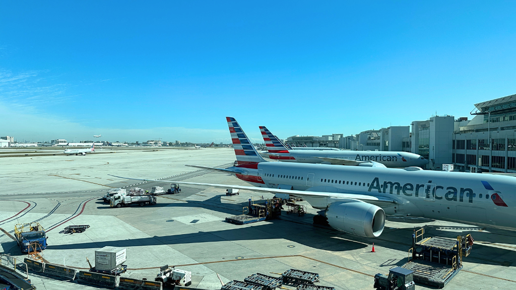 The view of the airfield from the Miami International Airport Admirals Club near gate D30