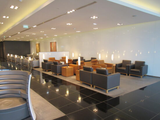 Cathay Pacific Lounge Paris CDG Review