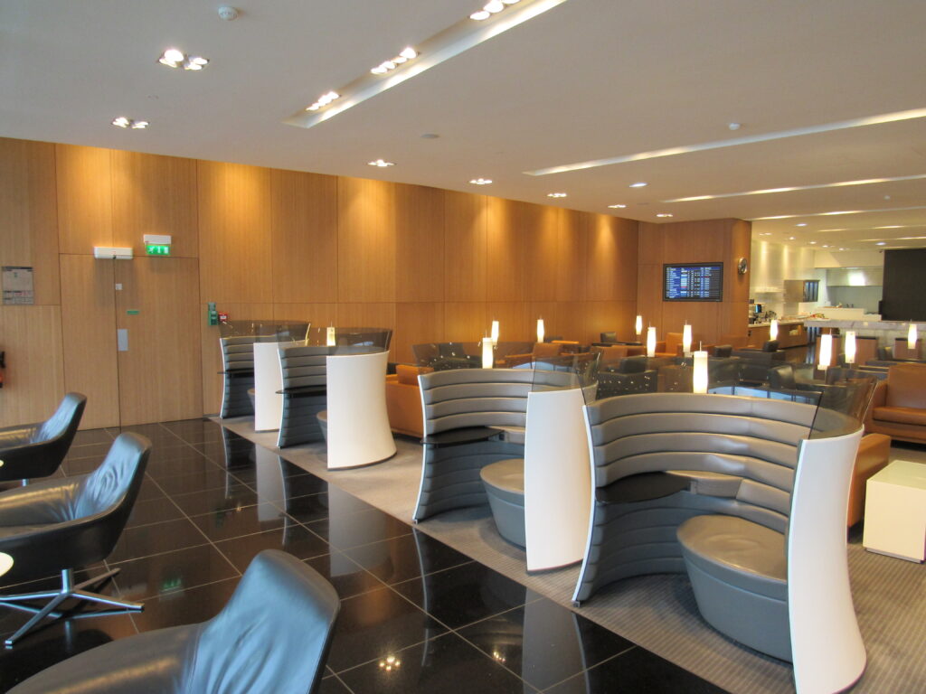 Cathay Pacific Lounge Paris CDG Sitting Area