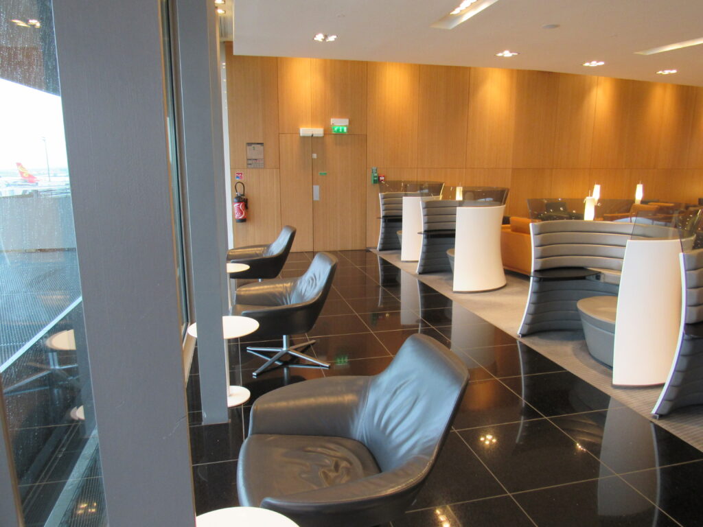 Cathay Pacific Lounge Paris CDG Sitting Area