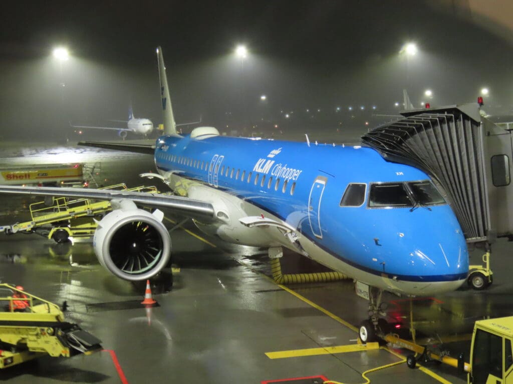 KLM Cityhopper E2-195