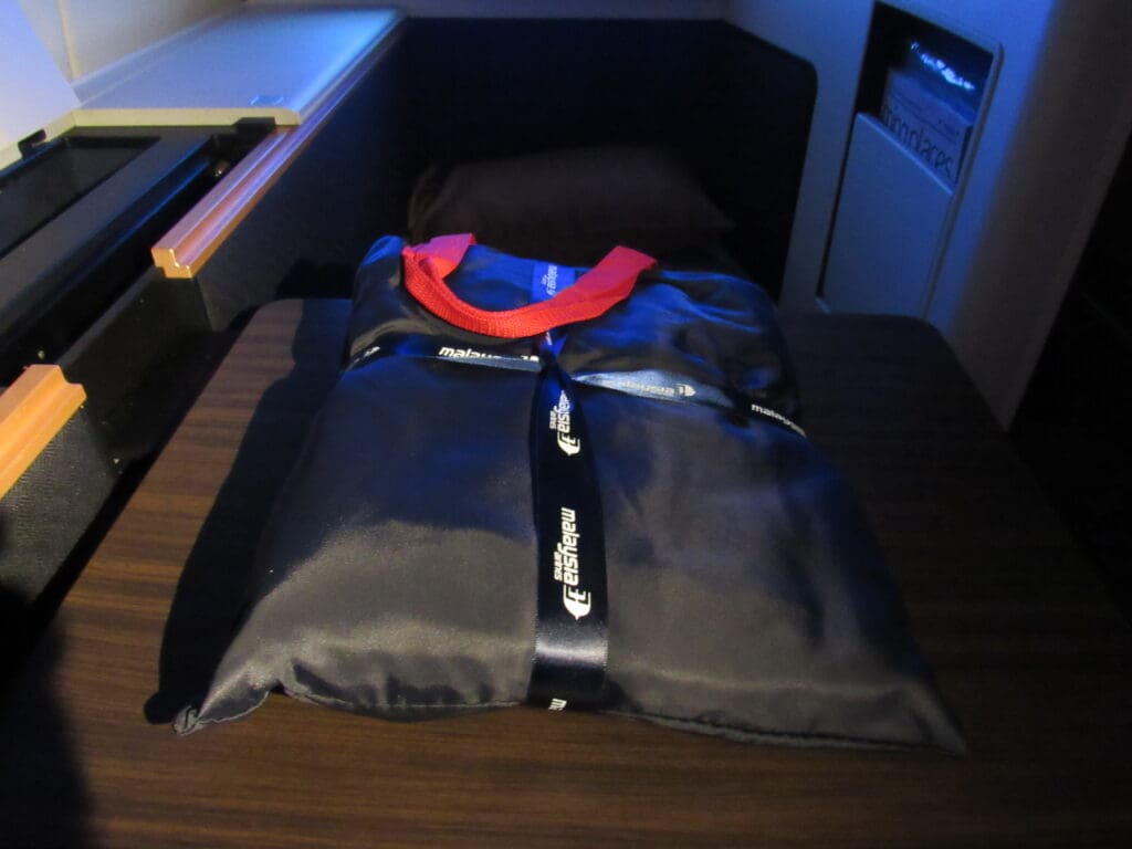 Malaysia Airlines Pajamas and Slipper Set