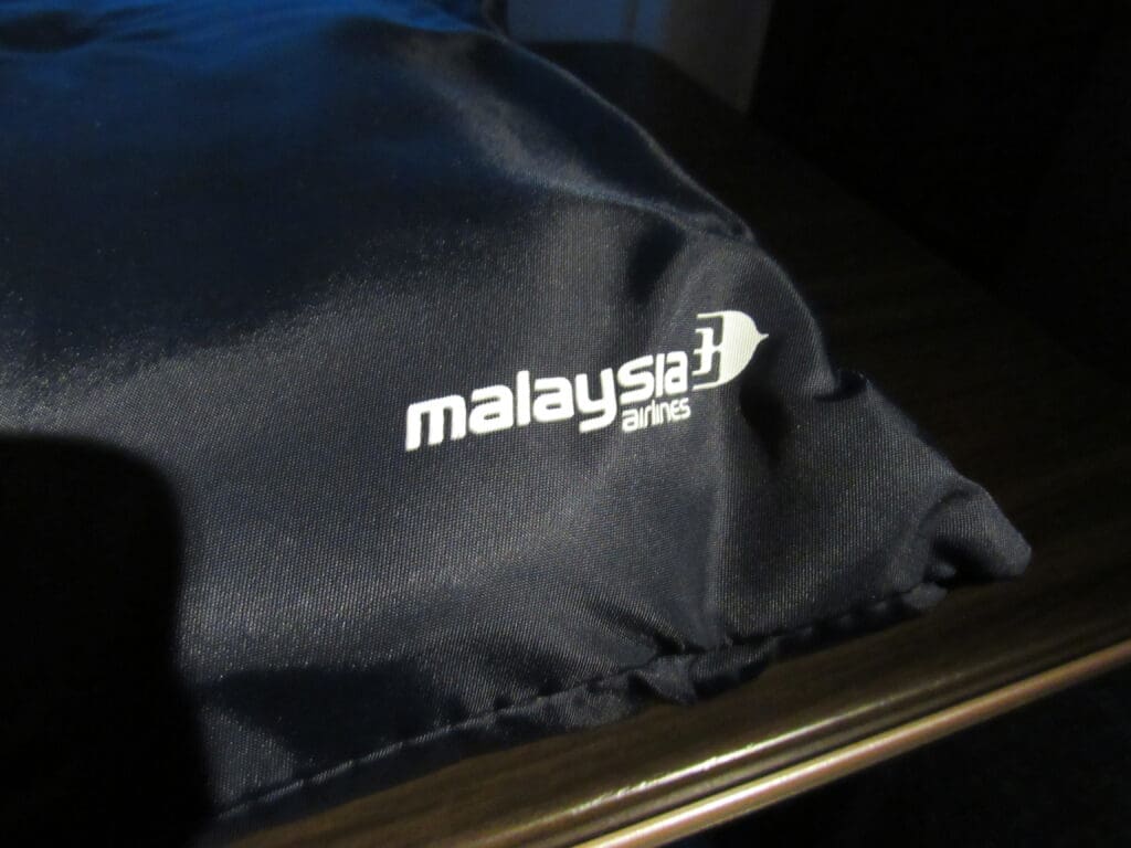 Malaysia Airlines Pajamas and Slipper Set
