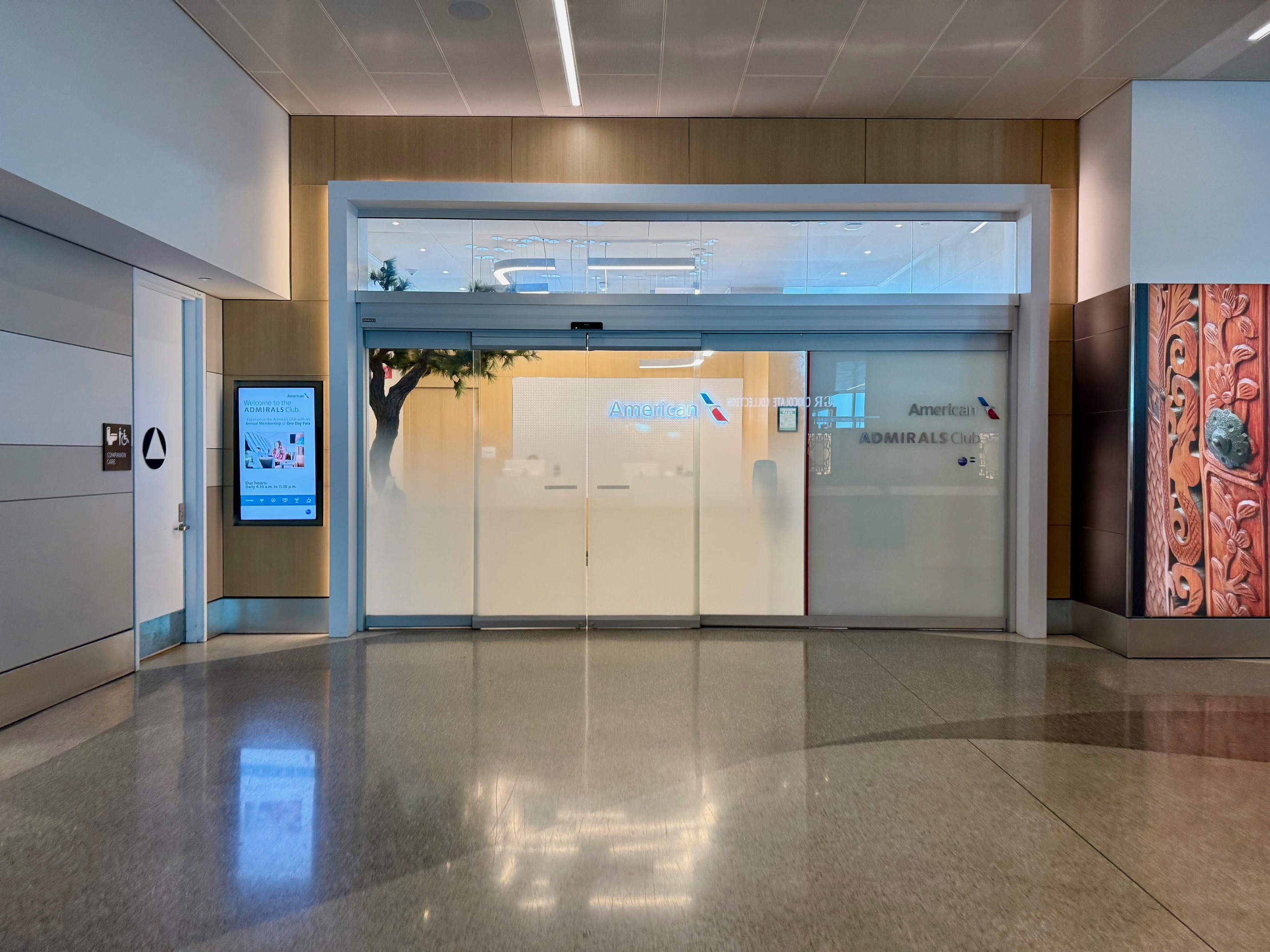 Entrance to the American Airlines Admirals Club San Francisco