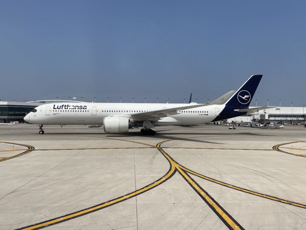 Air India and the Lufthansa Group Airlines Plan Expanded Cooperation and Joint Business Agreement