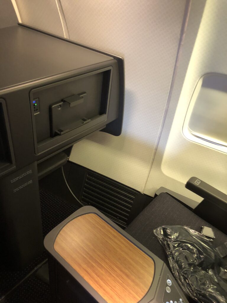 No IFE Screen, Disappointing